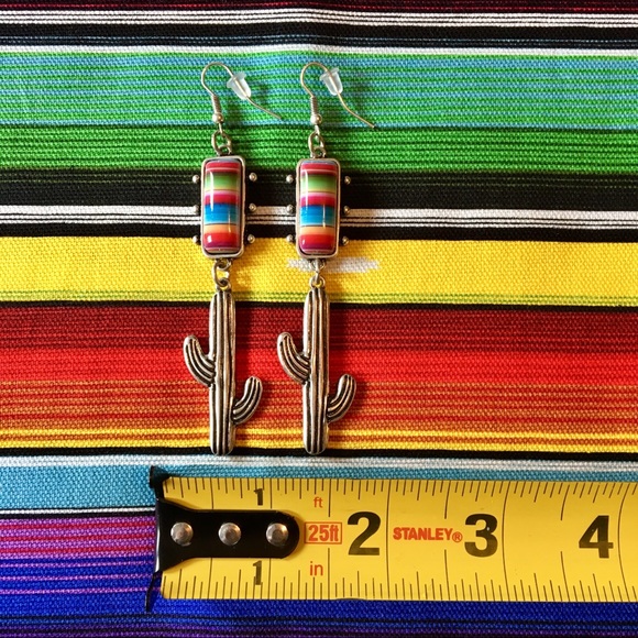 NWT 🌵Cactus🌈Serape dangle earrings... I adore! - Picture 2 of 5